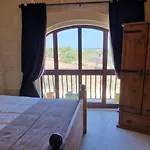 The Old Mill 4* Il-Pergla
