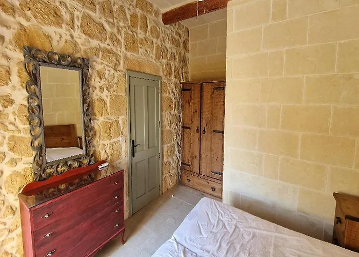 The Old Mill Bed and Breakfast Il-Pergla