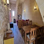 The Old Mill 4* Il-Pergla
