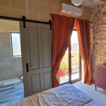 The Old Mill Couette-café Il-Pergla