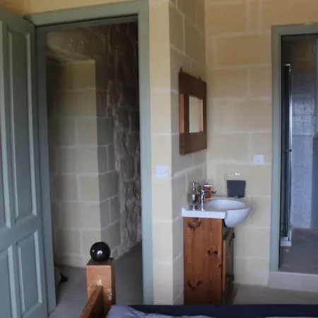 Couette-café The Old Mill Il-Pergla