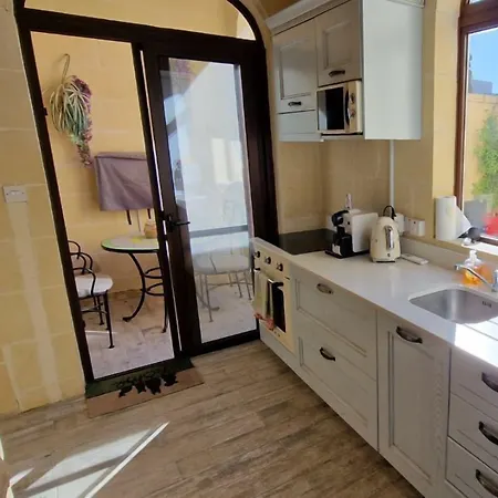 ベッド・アンド・ブレックファスト The Old Mill 4*